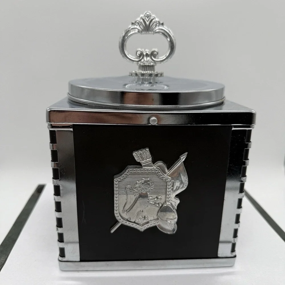 Medieval Knight & Coat Of Arms Ice Bucket Man Cave Barware Retro